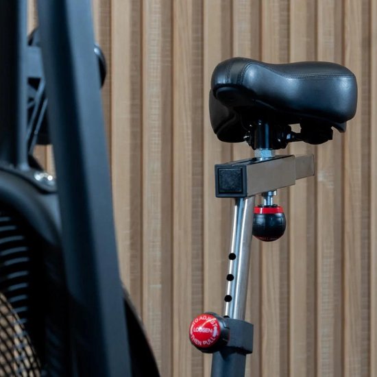 Assault Bike mit LCD-Monitor